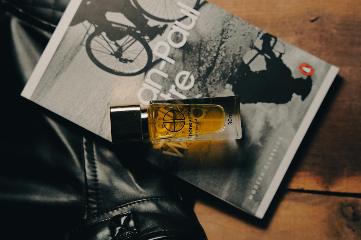 Oman luxury abu dhabi retailer   perfume house