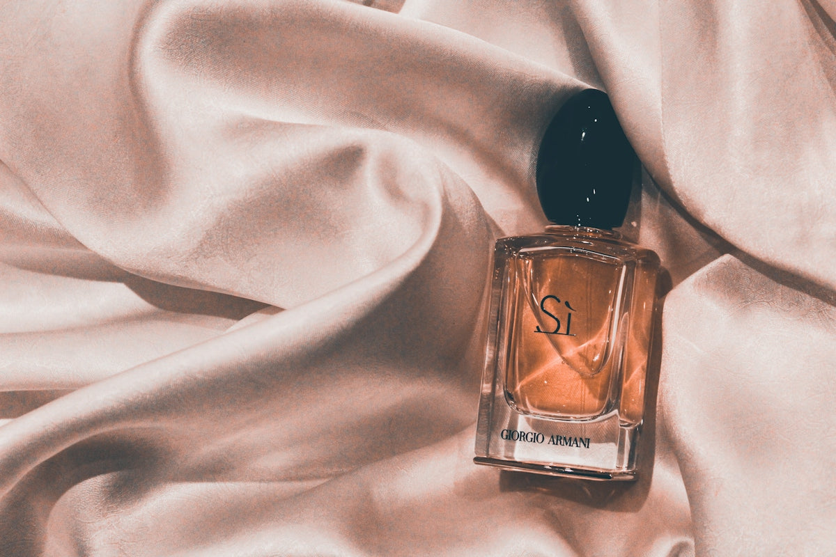 Glass perfume bottle