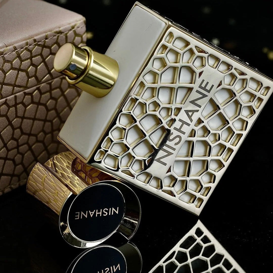 Nishane Hacivat Oud Extrait de Parfum 50ml luxury oud woody niche fragrance bottle
