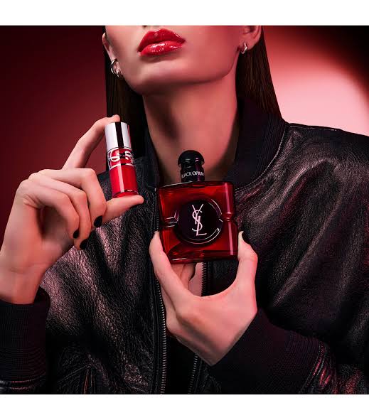 Yves Saint Laurent Black Opium Over Red Eau de Parfum 90ml